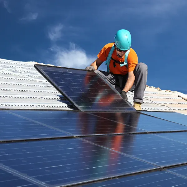 Výhody střešních fotovoltaických systémů